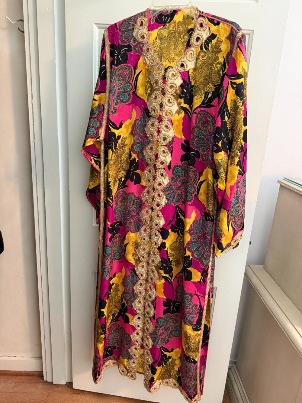 Statement Pink Gold Embellished Floral Paisley Long Kaftan Robe